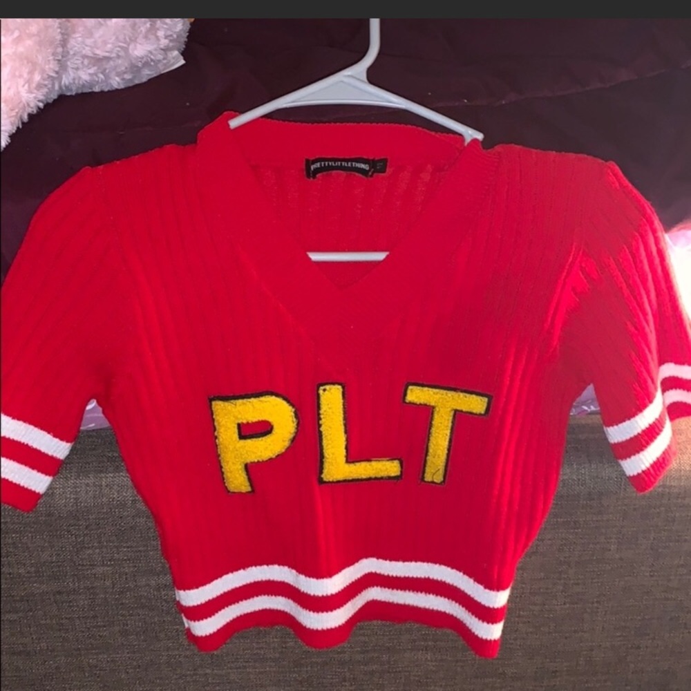 ISO THIS Pretty little thing crop